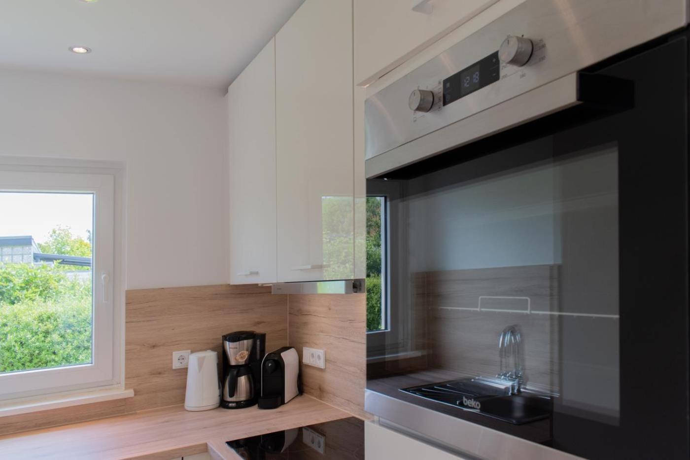 Ferienhaus Kleeblatt 5 - Zentrale, ruhige Lage mit Garten und Terrasse Scharbeutz Exterior foto